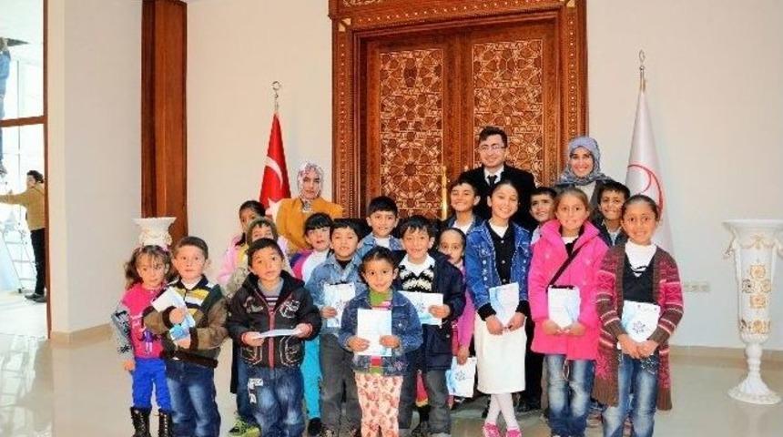 Başarılı &Ouml;ğrenciler &Ccedil;at Belediyesi&rsquo;ne Konuk Oldu