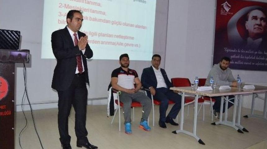 Besni&rsquo;de Mesleki Tanıtım Programı D&uuml;zenlendi