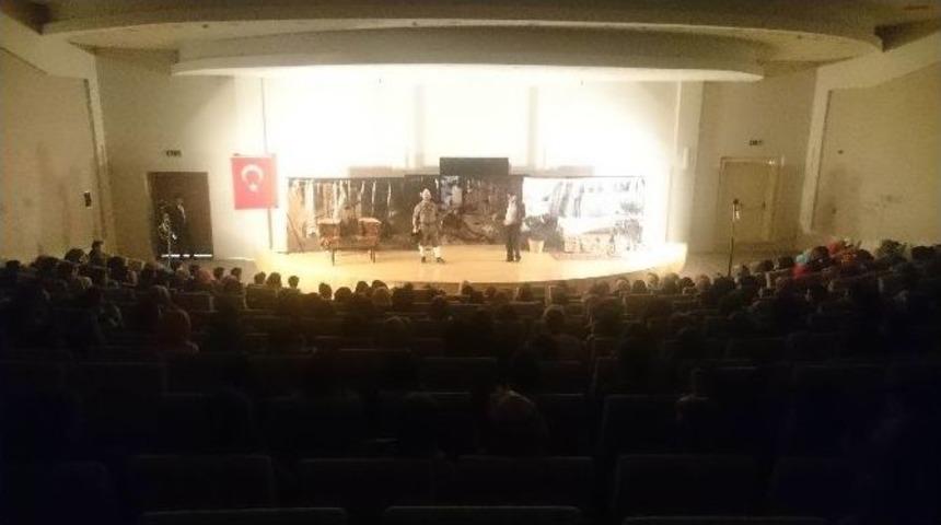 Seydişehir&rsquo;de Koca Seyit Tiyatro Oyunu Sahnelendi