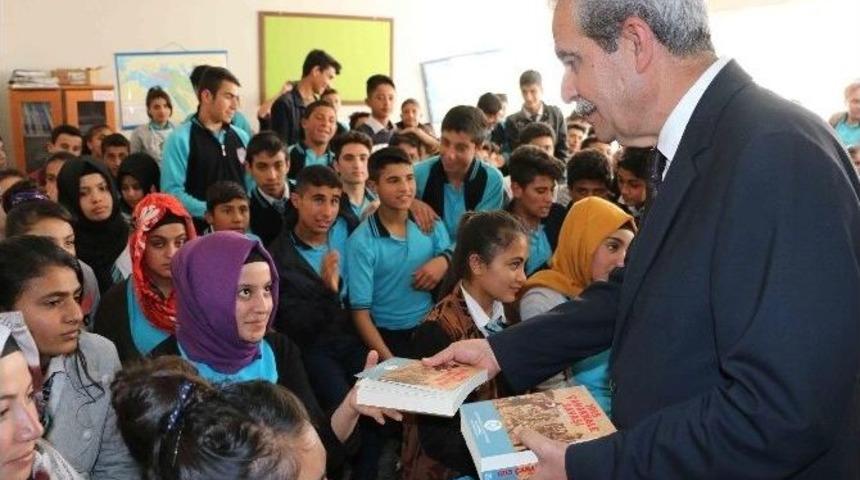 Demirkol Başarı Hikayesini &Ouml;ğrencilere Anlattı