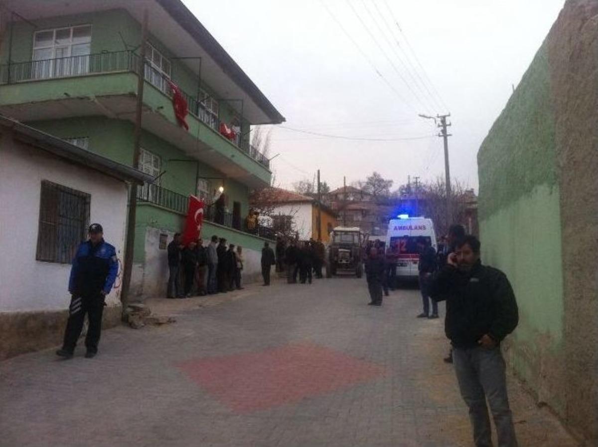 Yozgatlı Şehidin Baba Evine Ateş D&uuml;şt&uuml;