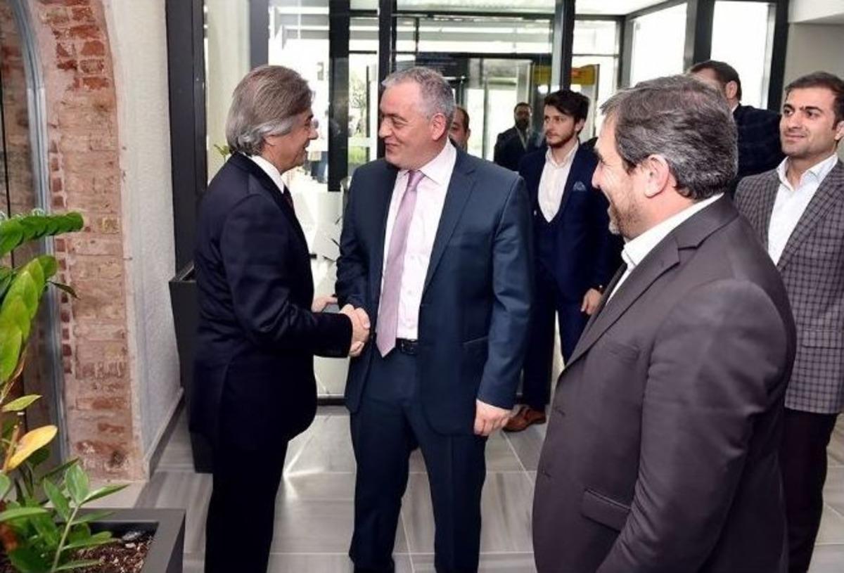 Belediye Başkanları Taziye Defterini İmzaladı