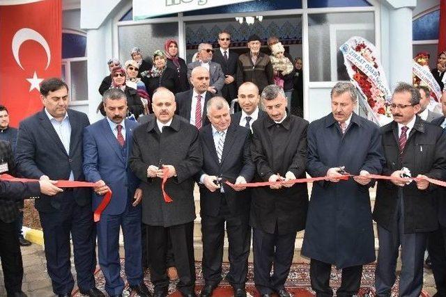 Salihli’de Camii Ve Kur’an Kursu Hizmete Açıldı