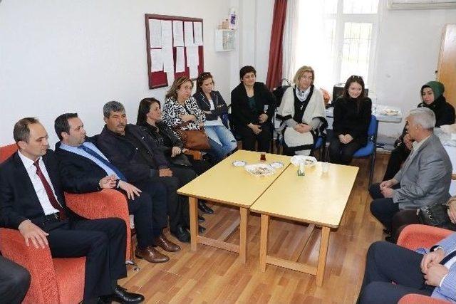 Manisa Büyükşehir Mahalle Muhtarlarını Dinledi