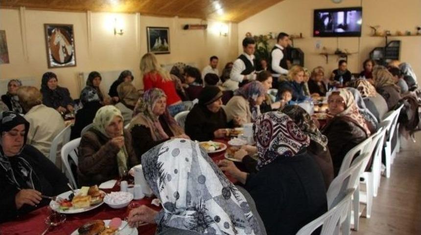 Saray Kent Konseyi Yaşlıları Unutmadı