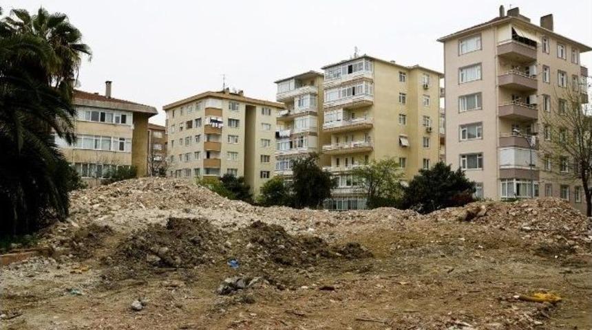 Maltepe&rsquo;de Yıkımlara &ldquo;asbest&rdquo; Şartı Getirildi