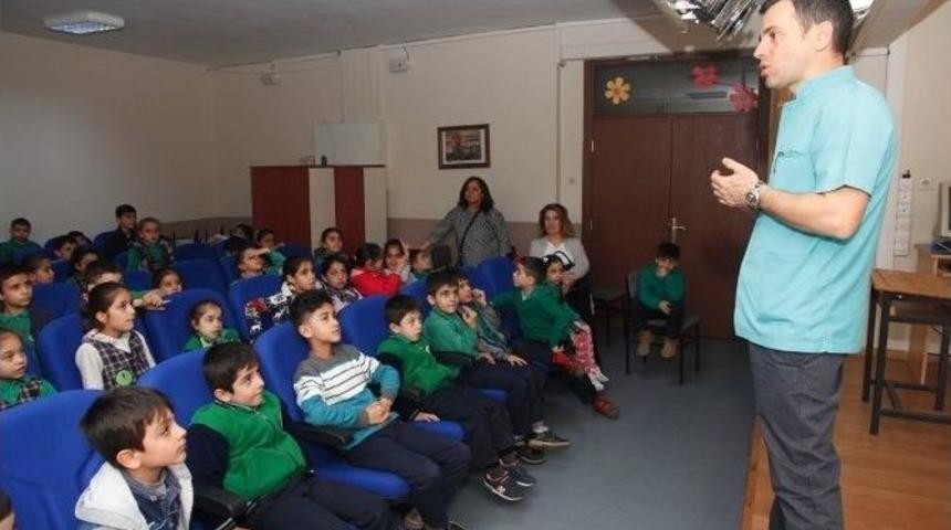Miniklere Hayvan Sevgisi Aşılanıyor