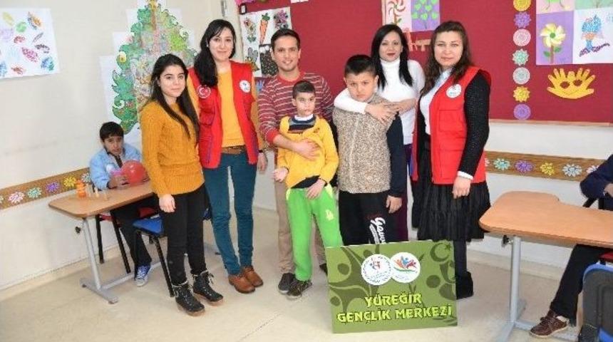 Gen&ccedil;lerin "sosyal Bilimler At&ouml;lyesi" Projesi