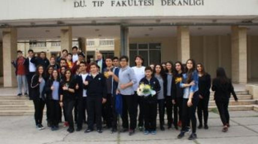 Geleceğin Tıp&ccedil;ıları D&uuml;&rsquo;y&uuml; Ziyaret Etti