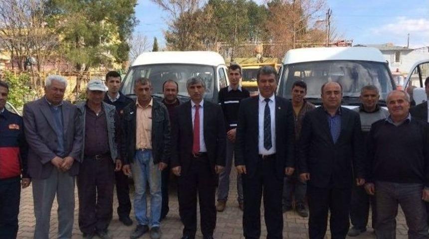 Şambayat Belediyesine İki Ara&ccedil; Hibe Edildi