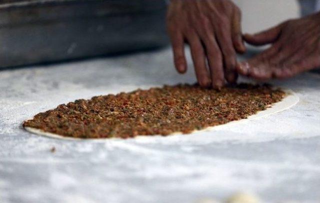 Ab’ye İnat Lahmacundaki Sağlık Ve Besin Değeri Artıyor