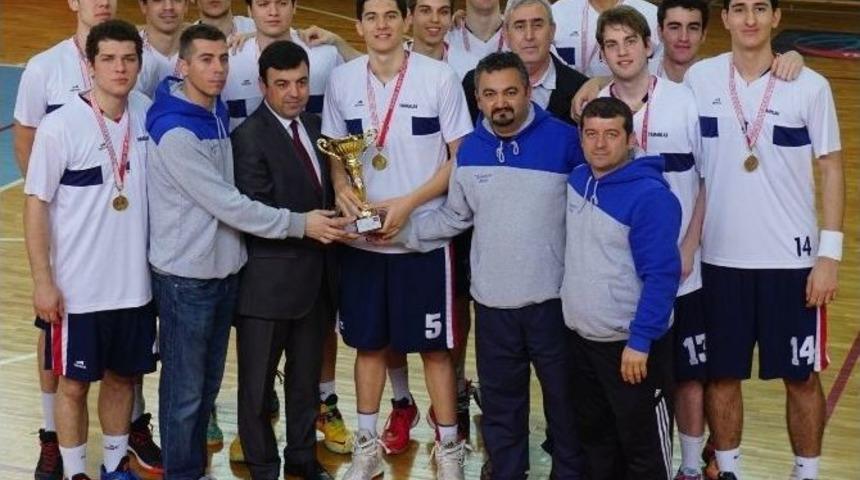 Potanın Galibi Yamanlar
