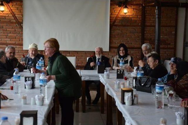 Huzurevi Sakinleri Yaşlılar Haftasında Gönüllerince Eğlendi