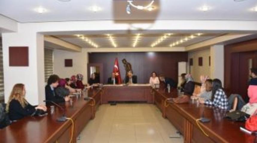 Vali Alimoğlu Aday &Ouml;ğretmenlerle Bir Araya Geldi