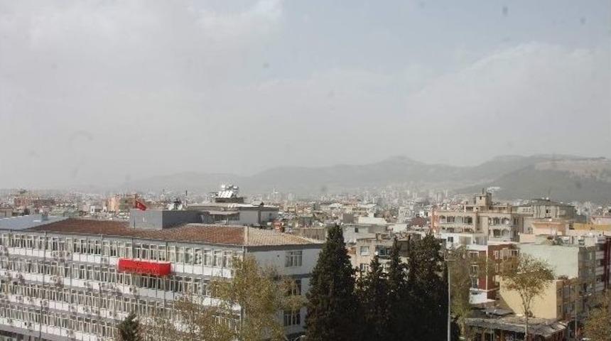 Adıyaman&rsquo;ı Toz Bulutu Kapladı