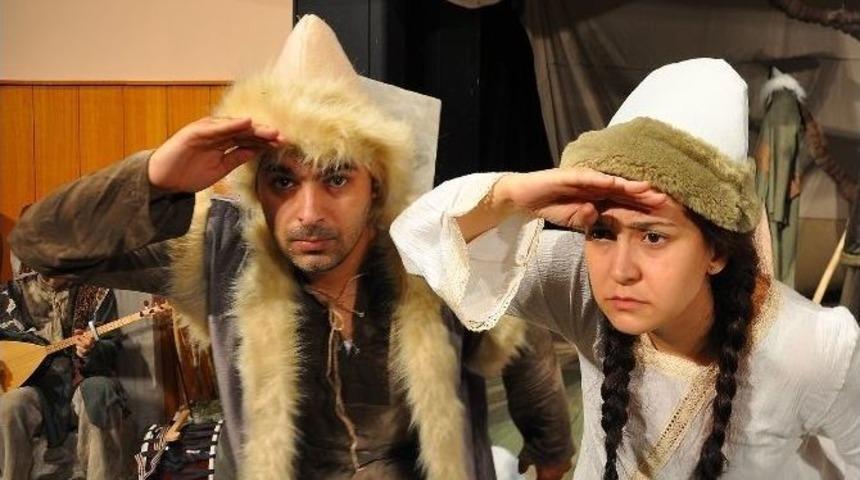 Perde, Suriyeli &Ccedil;ocuklar İ&ccedil;in A&ccedil;ılıyor