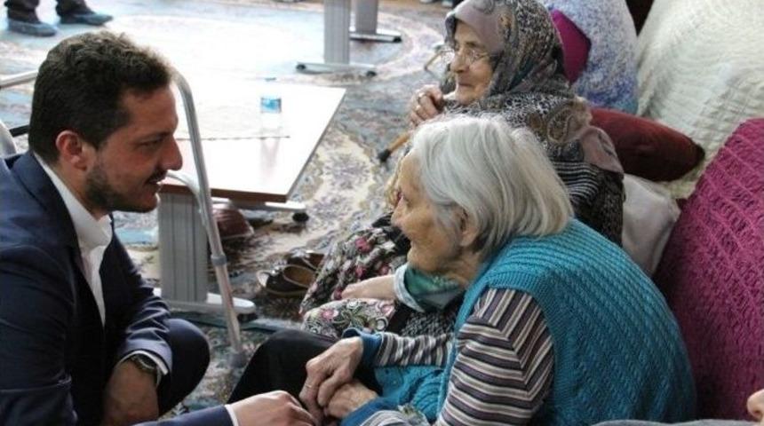 Doktorlardan Huzurevi Ziyareti