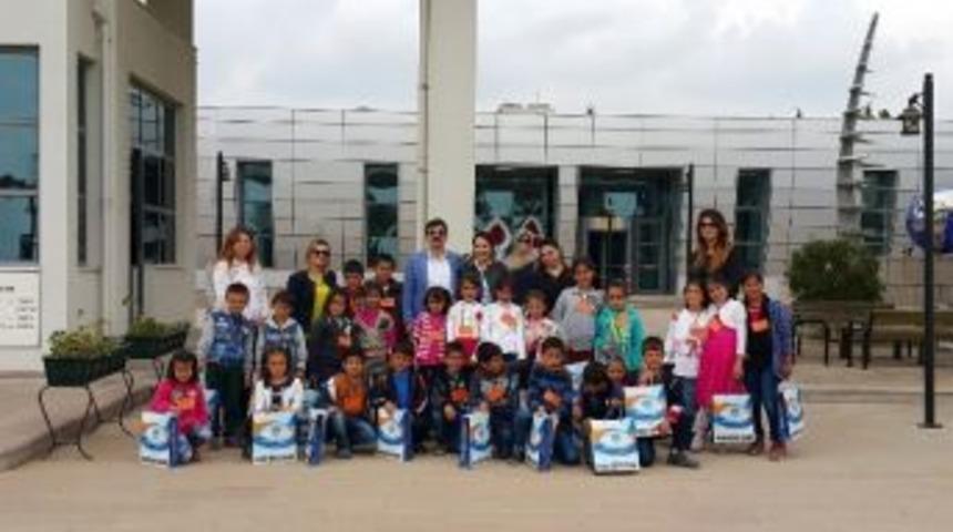 B&uuml;y&uuml;kşehir Belediyesi Mutlu &Ouml;ğrencileri Ağırladı