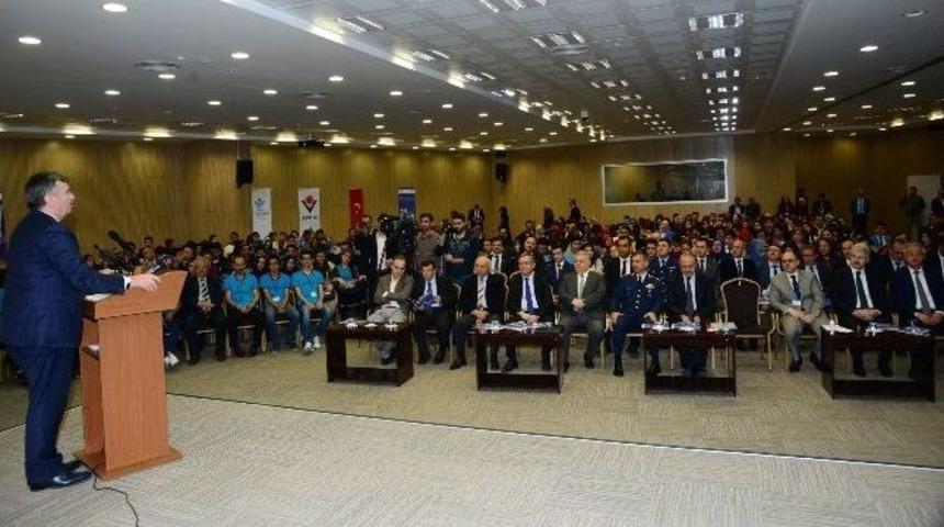 Bilim Merkezi&rsquo;nde Bilimsel Projeler Yarıştı