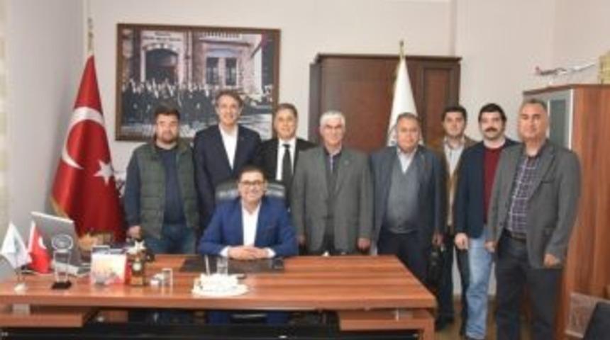 Ceyhun İrgil&rsquo;den Başkan Tokat&rsquo;a Ziyaret