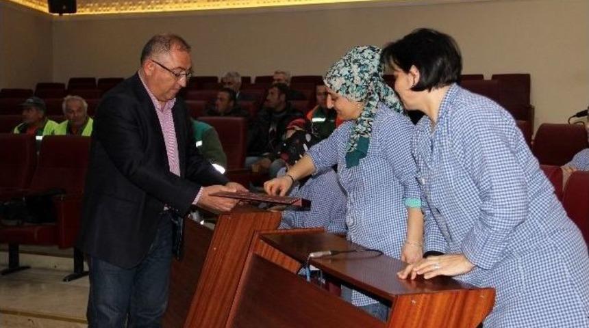 Temizlik İş&ccedil;ilerinden Zam Teşekk&uuml;r&uuml;