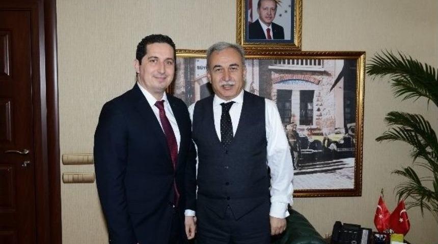 Birlik Vakfı Y&ouml;neticilerinden Vali B&uuml;y&uuml;k&rsquo;e Ziyaret