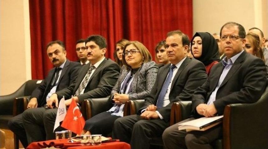 Şahir Prof. Dr. Gen&ccedil;, Gazianteplilere Başarıyı Anlattı