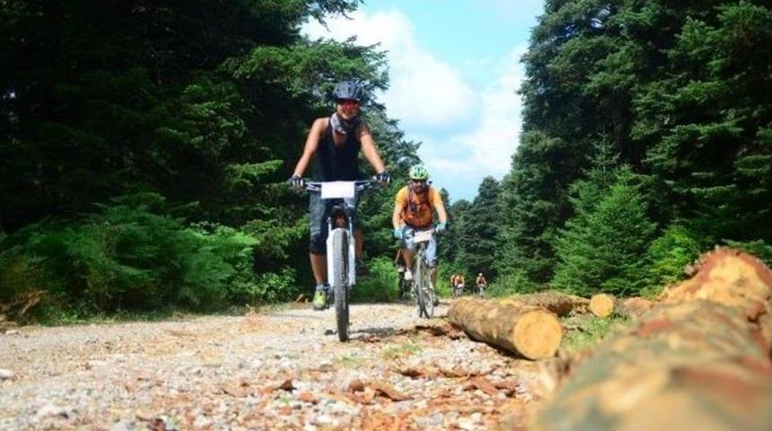 Bisiklet&ccedil;iler Kaynaşlı&rsquo;da Buluşacak