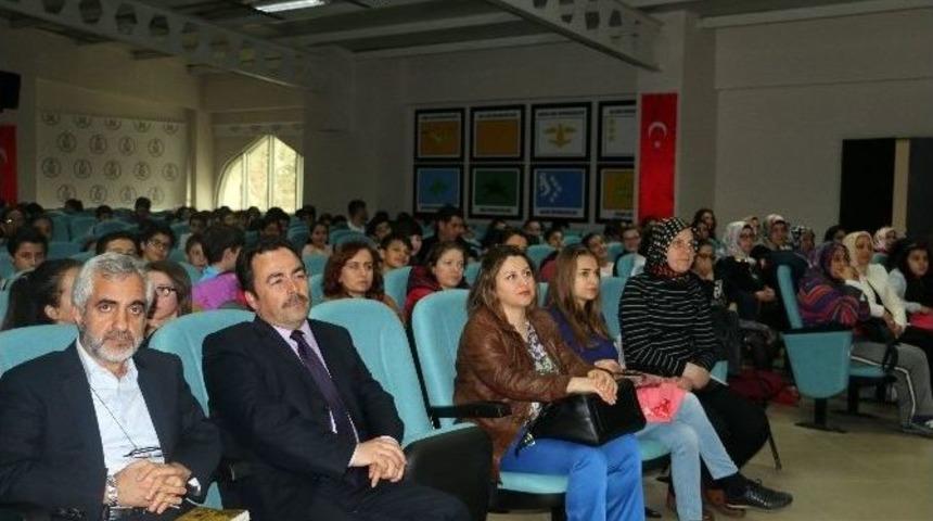 Afyon&rsquo;da Ahmed Yesevi Konferansı