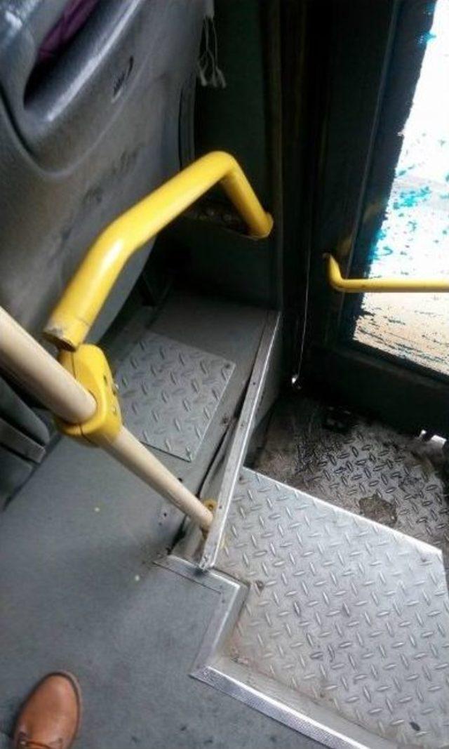 Bursa&rsquo;da Halk Otob&uuml;sleri &Ouml;l&uuml;me Davetiye &Ccedil;ıkarıyor 1