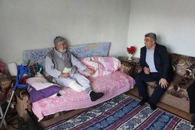 Başkan Çalışkan’dan Yaşlılara Anlamlı Ziyaret 1