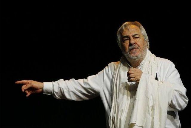 İzmirliler ’adalet Sizsiniz’i Ayakta Alkışladı 2