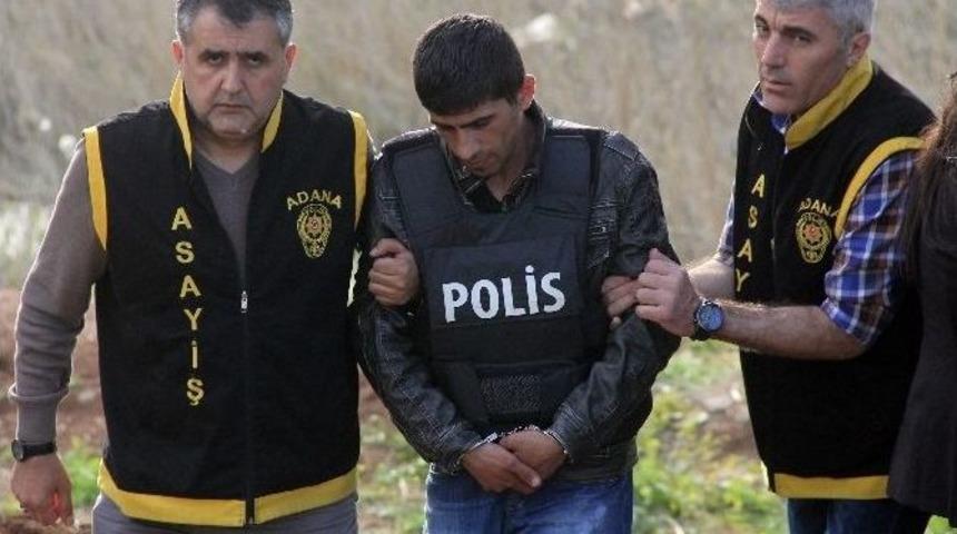 Vahşi Cinayeti İşledi Canlı Yayına &Ccedil;ıktı