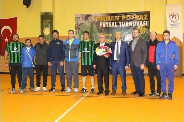 Turhan Poyraz Futsal Turnuvasının Şampiyonu Dağdere Oldu