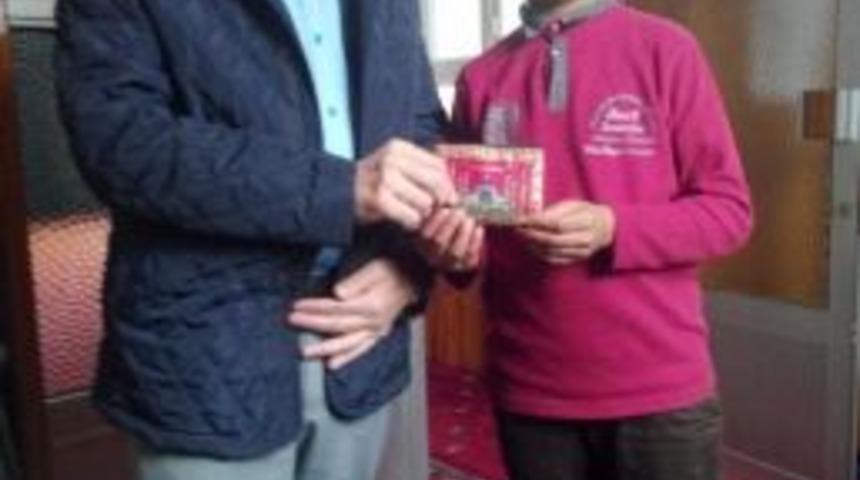 Suriyeli &Ccedil;ocuktan &Ouml;rnek Davranış