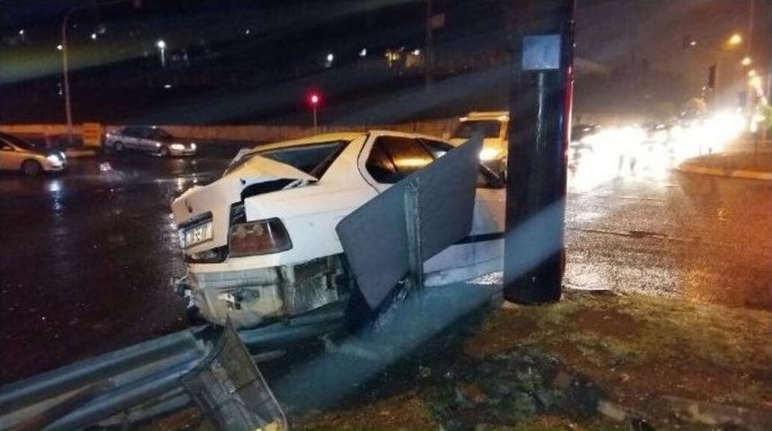 Otomobil Tedes&rsquo;e Kazayla Girdi