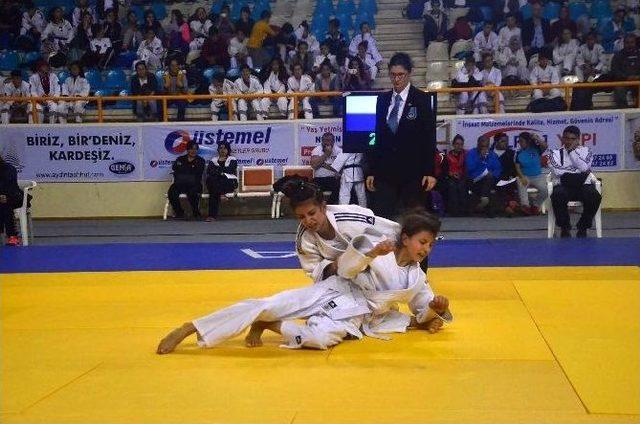 T&uuml;rkiye Okullararası Yıldızlar Judo Grup M&uuml;sabakası Adana&rsquo;da Başladı 2