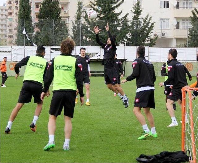 Adanaspor’un Neşesi Yerinde