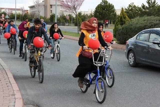 Pedalları ’şehitler’ İçin Çevirdiler