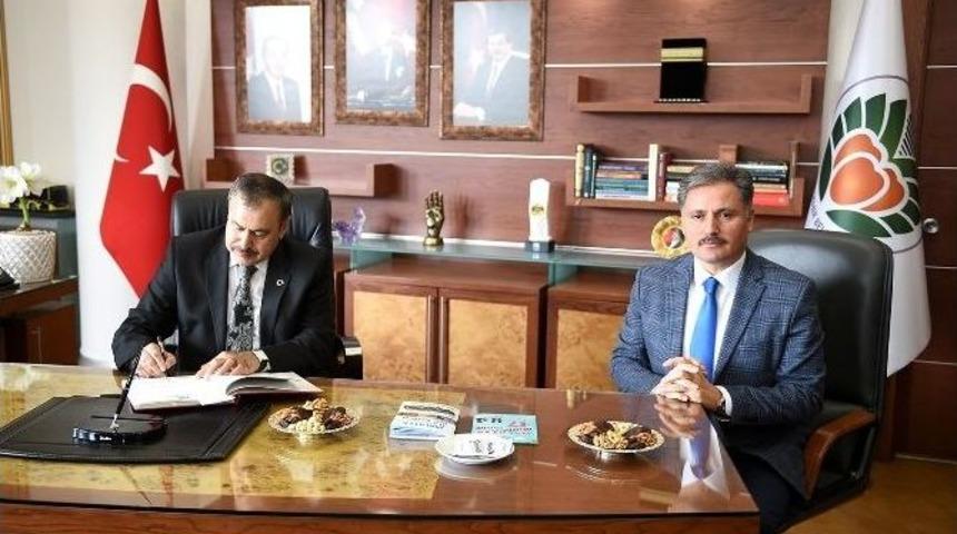 Orman Ve Su İşleri Bakanı Veysel Eroğlu: