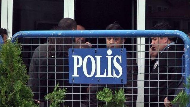 Chp İl Başkanına Yumruklu Saldırı