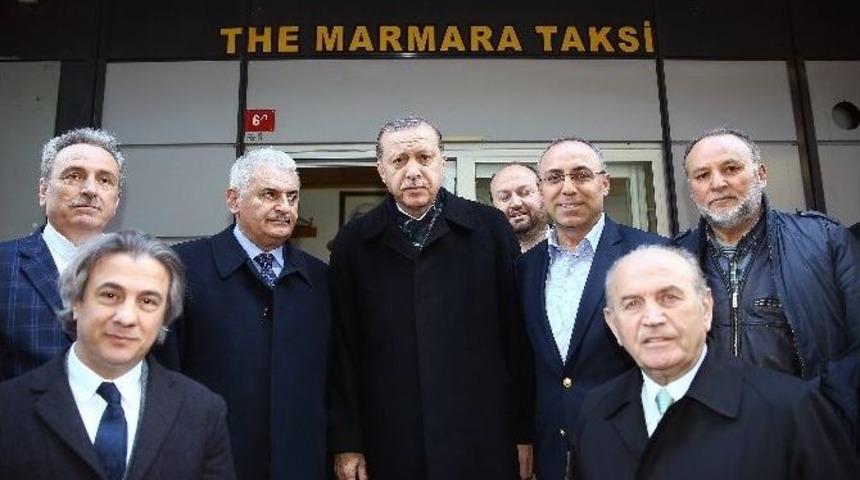 Cumhurbaşkanı Recep Tayyip Erdoğan, Taksicilerin A&ccedil;tığı Pankarta Kayıtsız Kalmadı