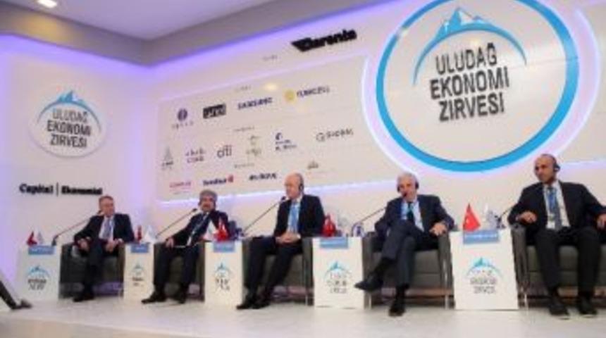 İsve&ccedil; Eski Başbakanı Fredrik Reinfeldt: