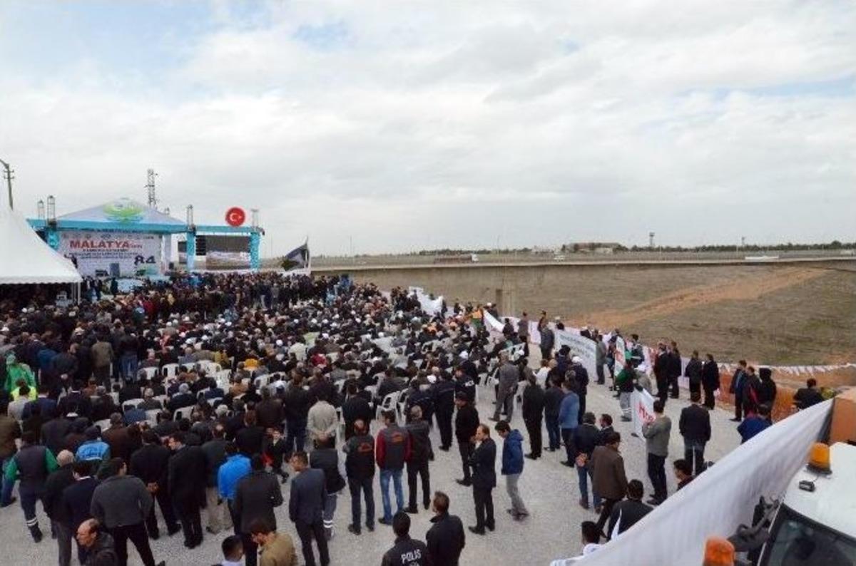 Malatya&rsquo;da 17 Tesisin A&ccedil;ılış Ve Temel Atma T&ouml;reni D&uuml;zenlendi