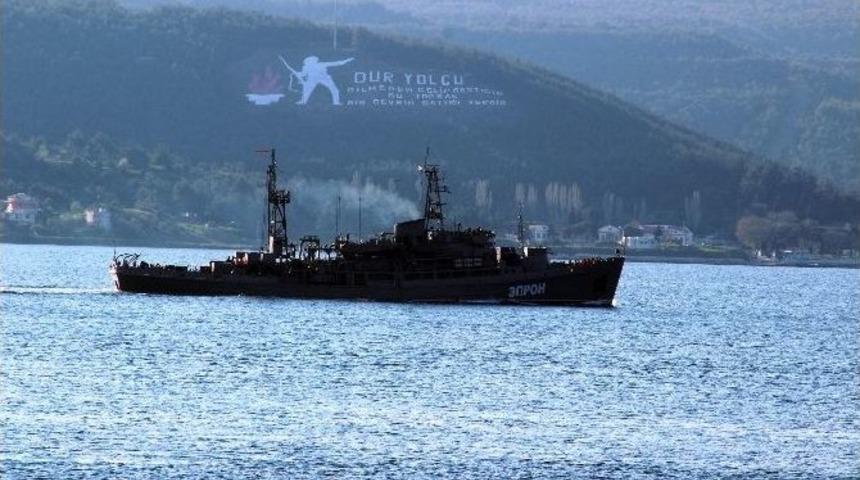 Rus Savaş Gemisi &Ccedil;anakkale Boğazından Ge&ccedil;ti