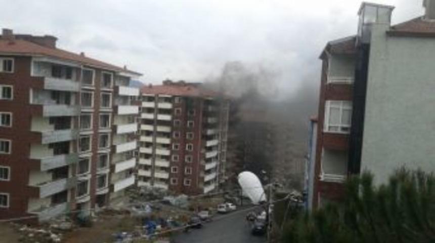 İnşaat Halindeki Apartmanda Yangın &Ccedil;ıktı