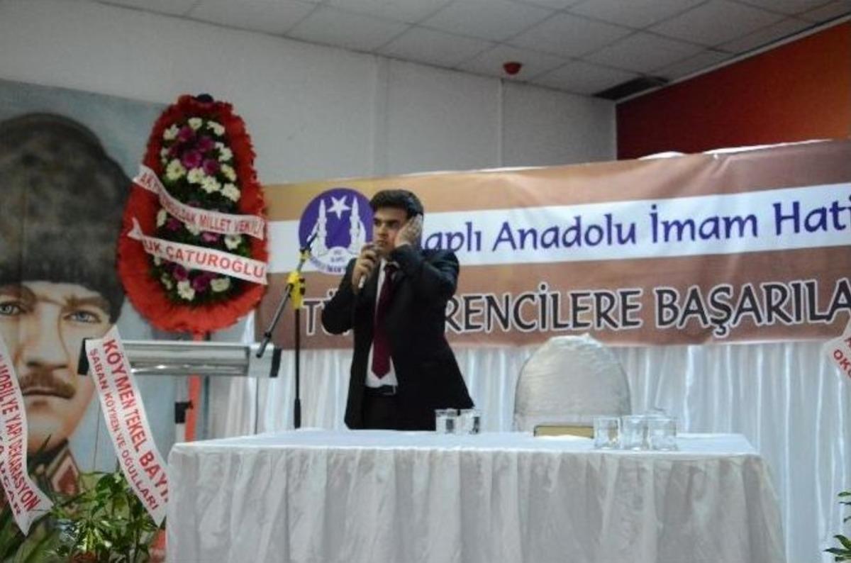 Ezan Ve Kur&rsquo;an-ı En G&uuml;zel Okumak İ&ccedil;in Yarıştılar