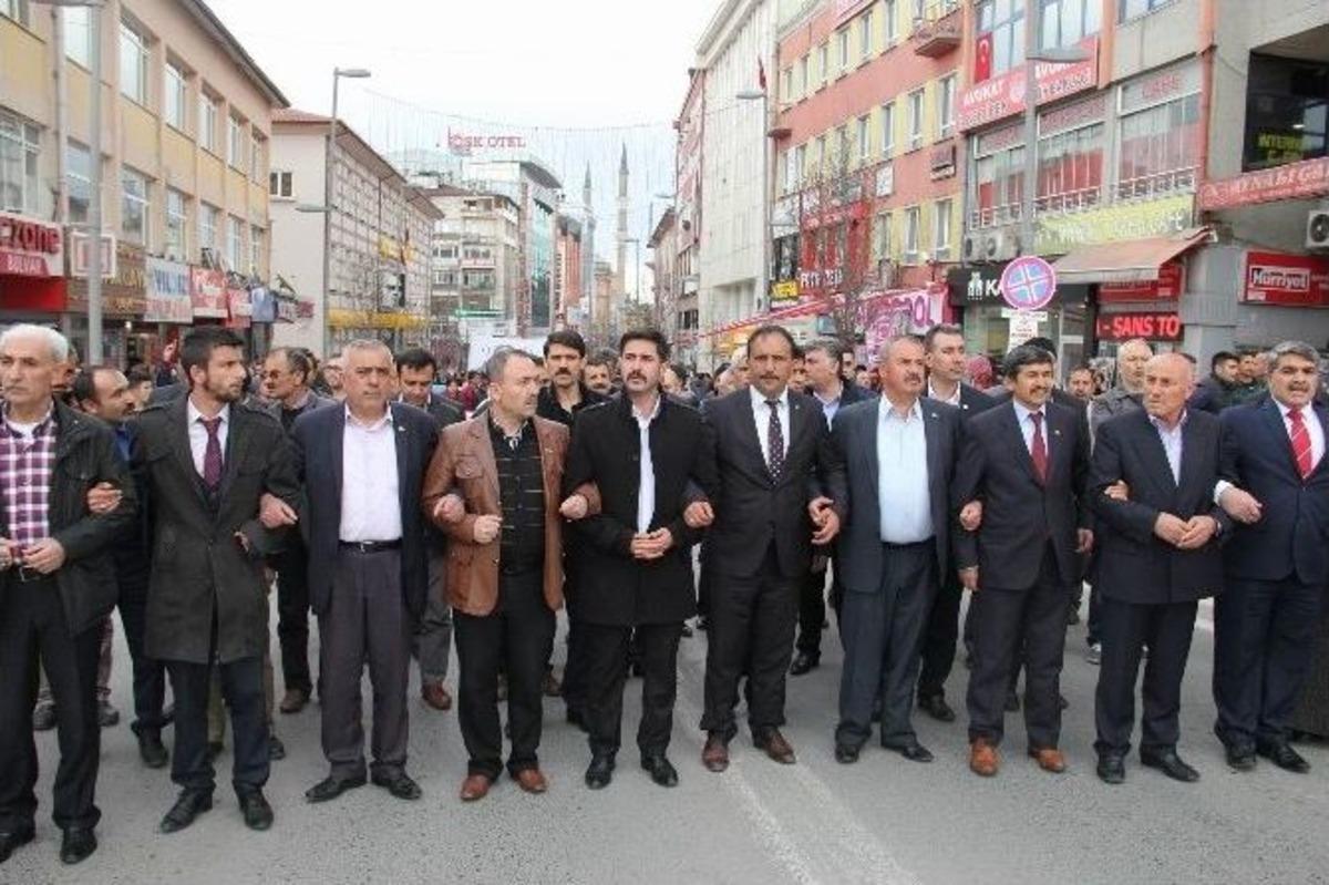 Alperenler, Muhsin Yazıcıoğlu İ&ccedil;in Y&uuml;r&uuml;d&uuml;