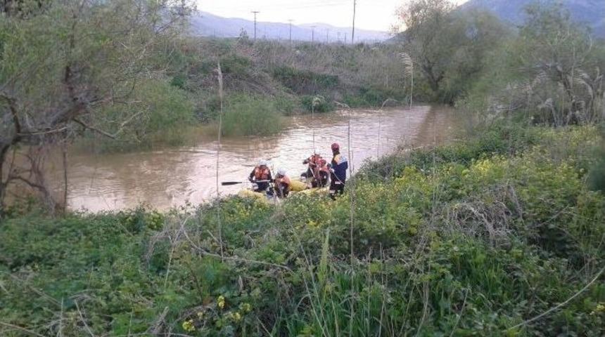 Ot Toplarken Nehre D&uuml;şt&uuml;, Kayboldu