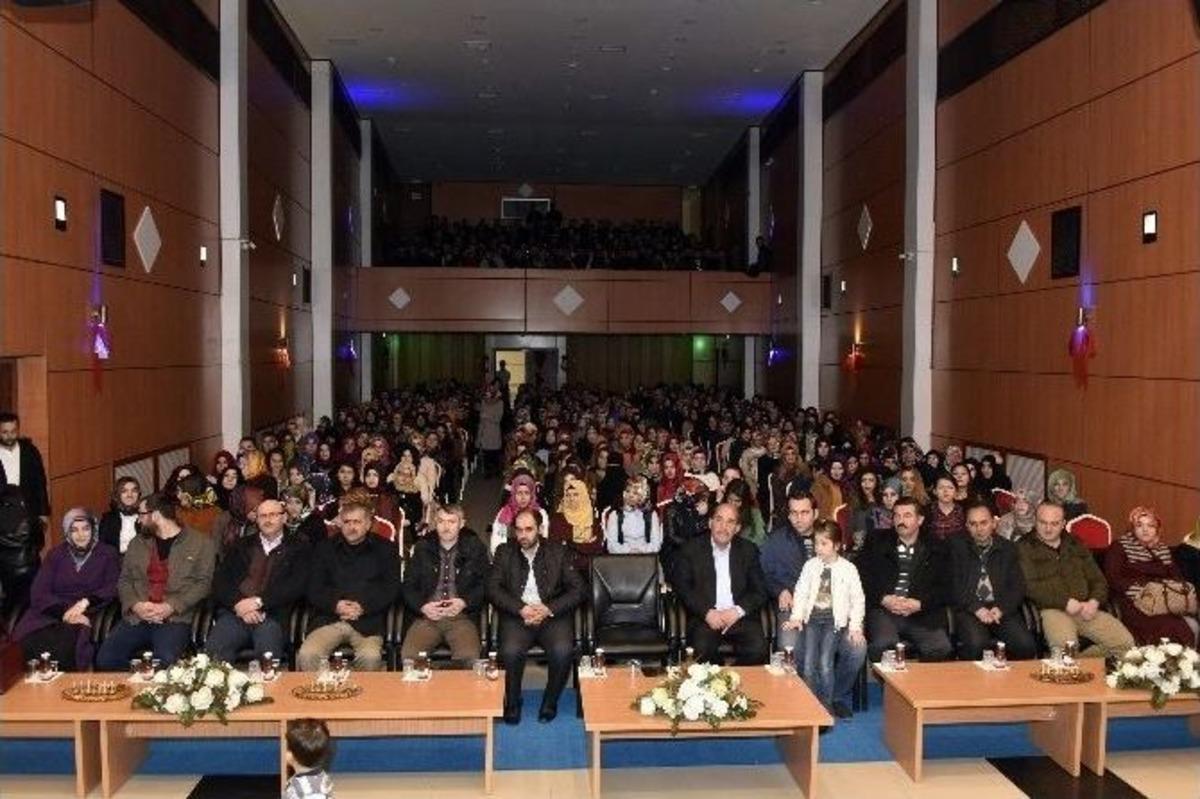 S&ouml;zler K&ouml;şk&uuml; G&uuml;m&uuml;şhane&rsquo;de